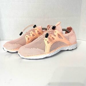Women’s Pink Water shoes Sz 39 Us 8.5 Upstream Wading Swimming Aqua Shoes